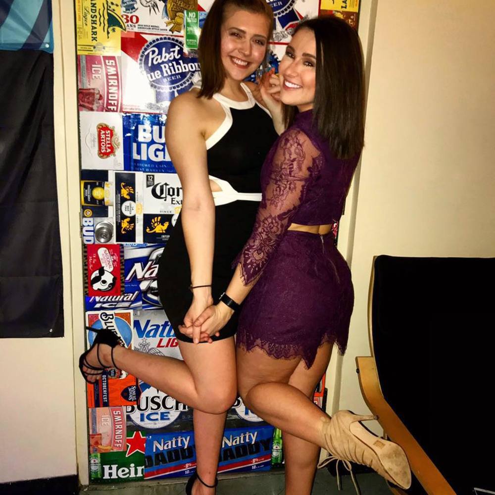 Meet your Posher, Maura